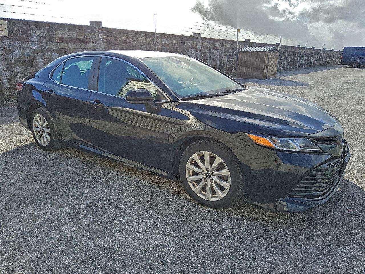 2019 TOYOTA CAMRY