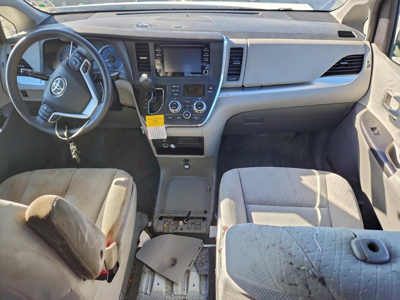 2018 TOYOTA SIENNA