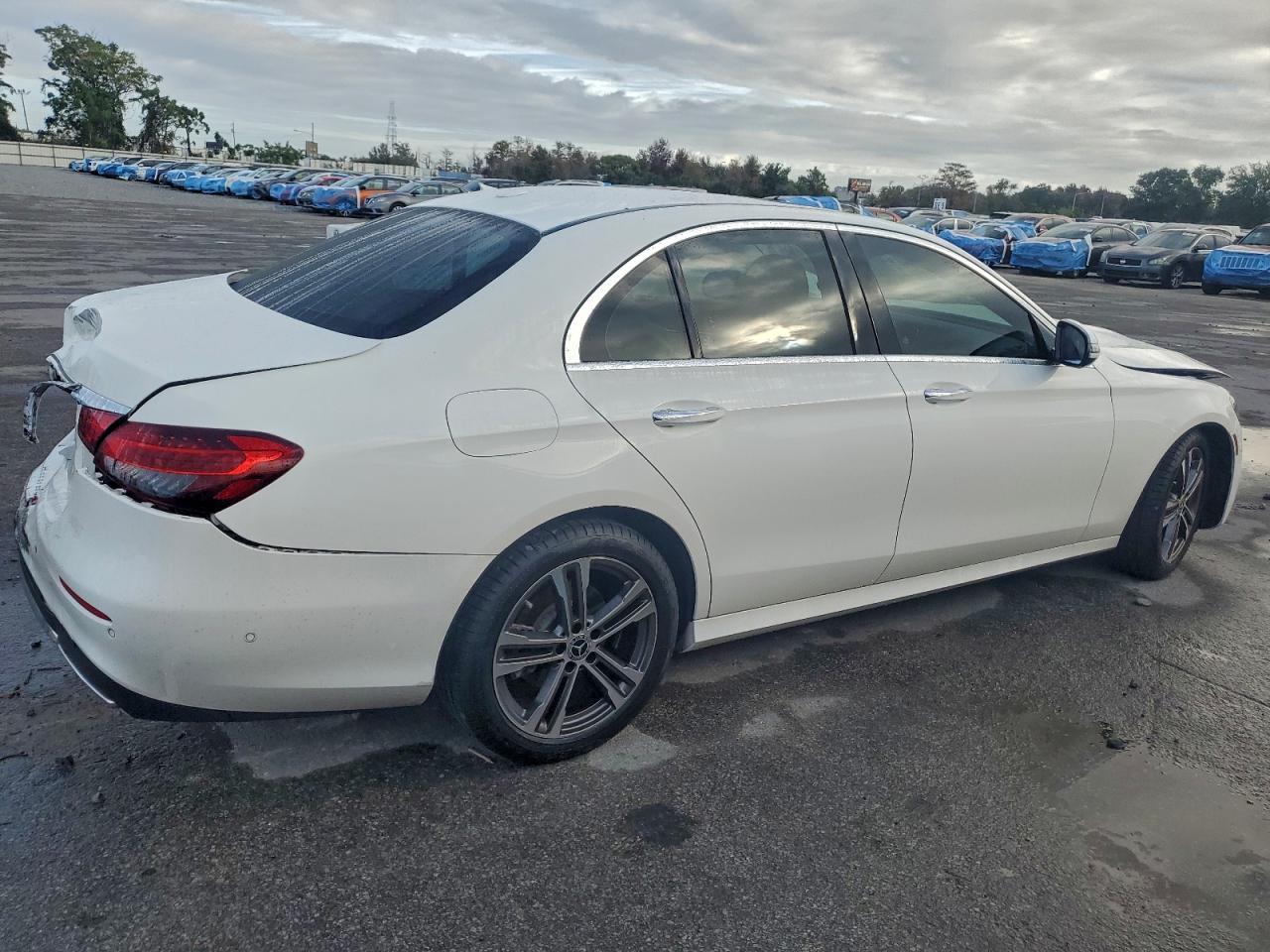 2021 MERCEDES-BENZ E-Class