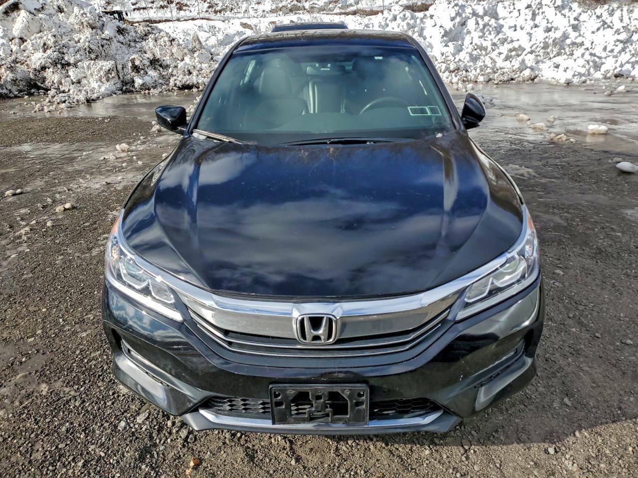 2017 HONDA ACCORD