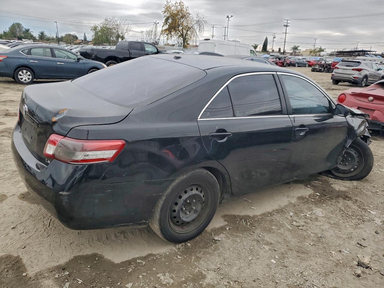 2011 TOYOTA CAMRY