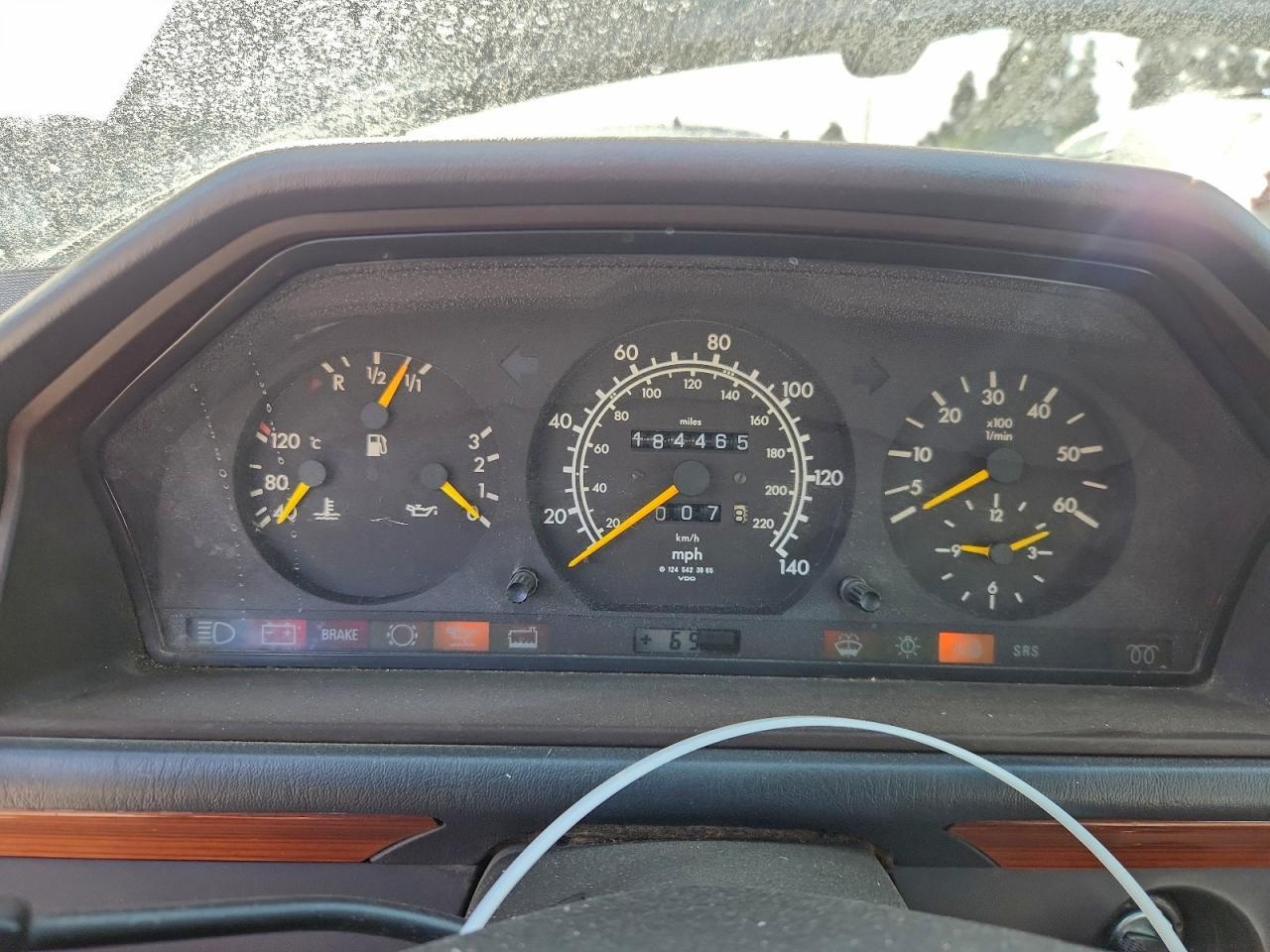 1995 MERCEDES-BENZ E-Class