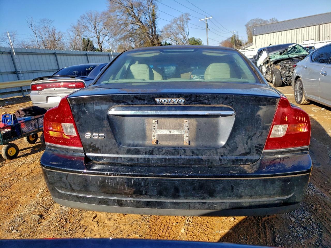2004 VOLVO S80