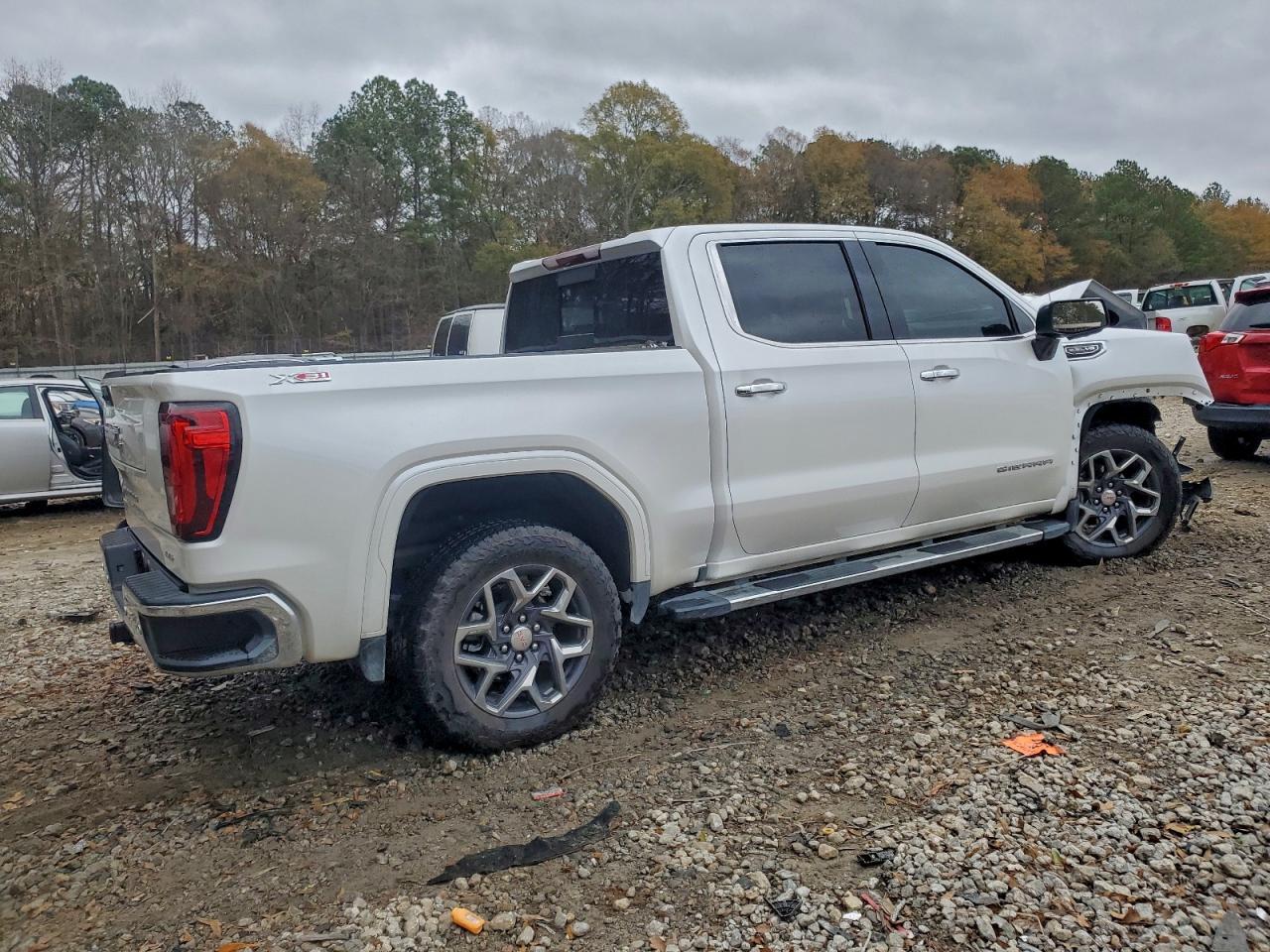 2025 GMC Sierra