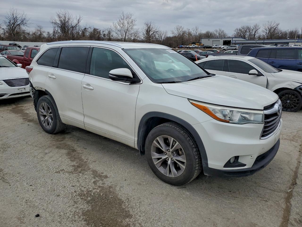 2015 TOYOTA HIGHLANDER