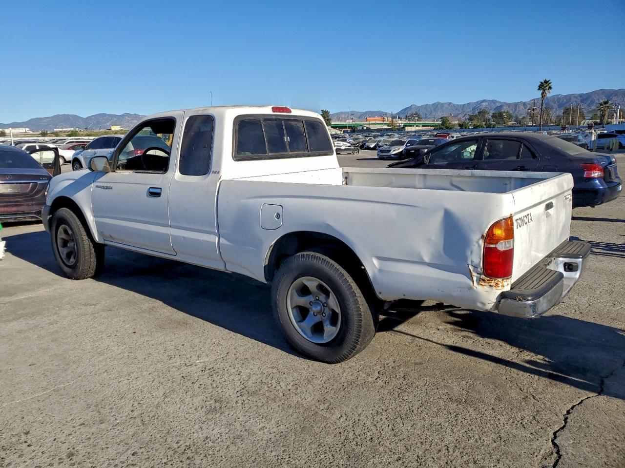 2000 TOYOTA TACOMA