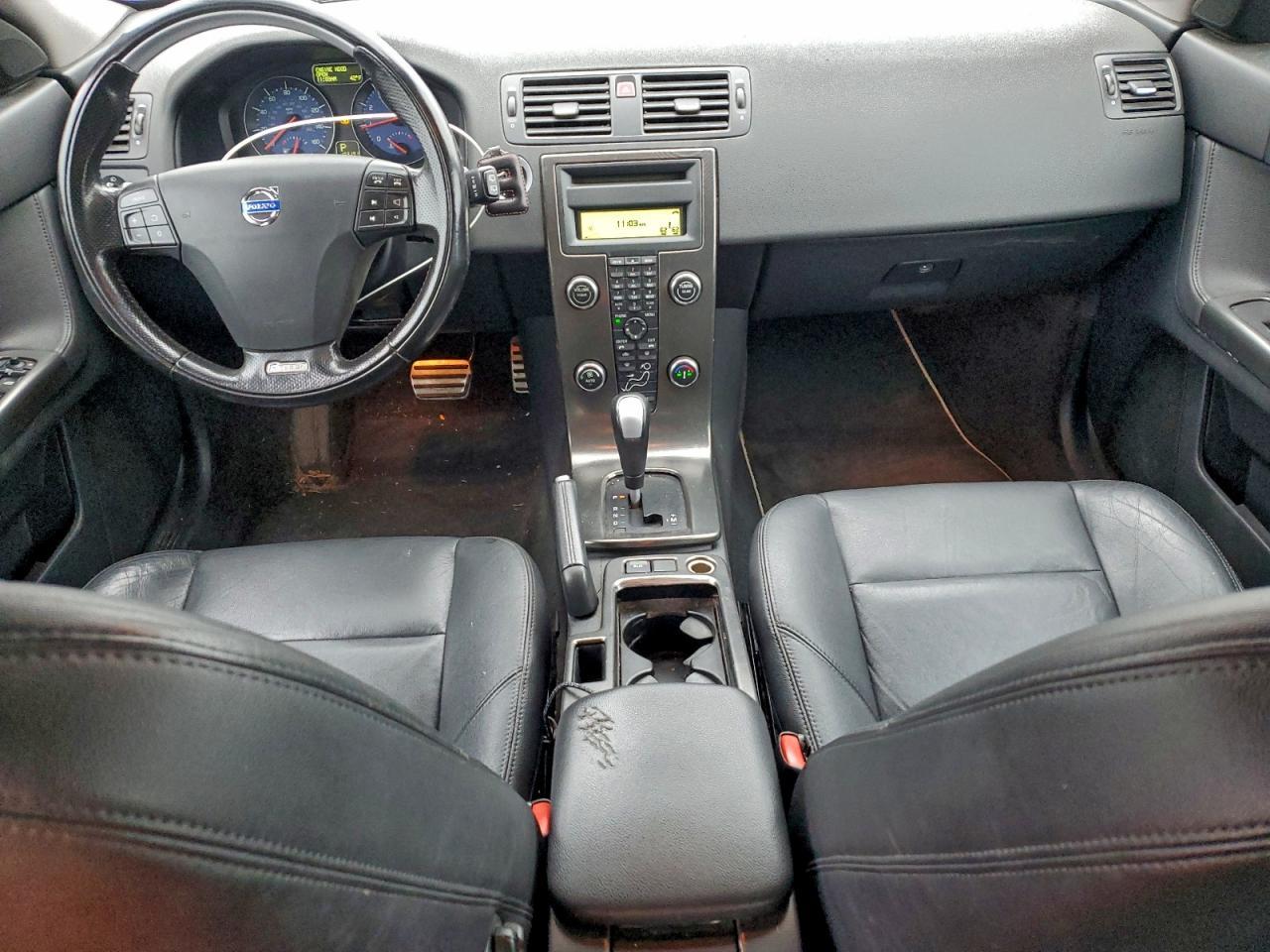 2009 VOLVO V50
