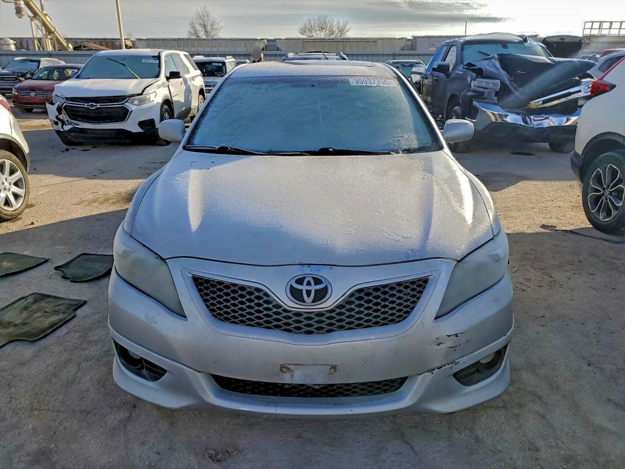 2011 TOYOTA CAMRY