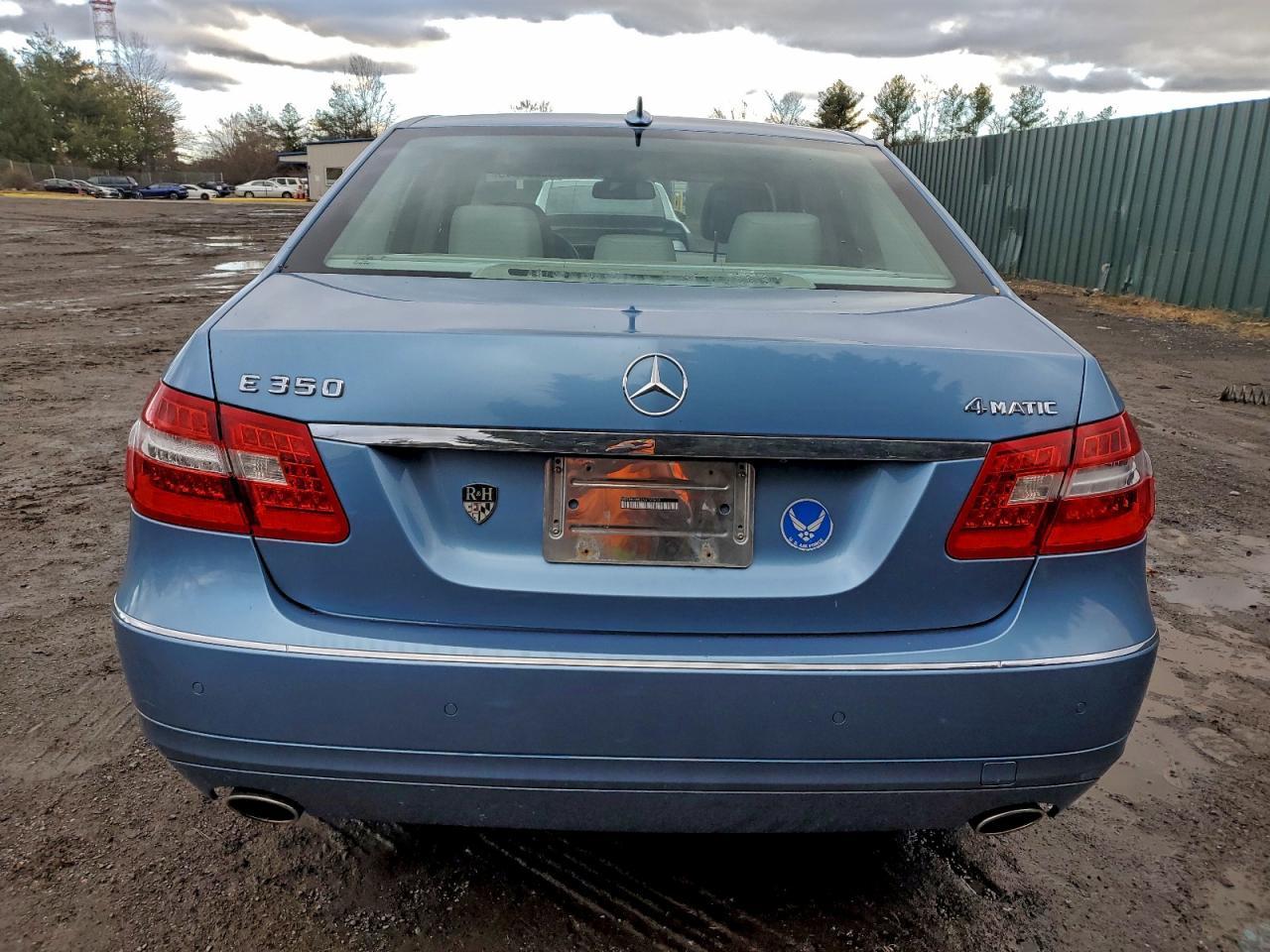 2010 MERCEDES-BENZ E-Class