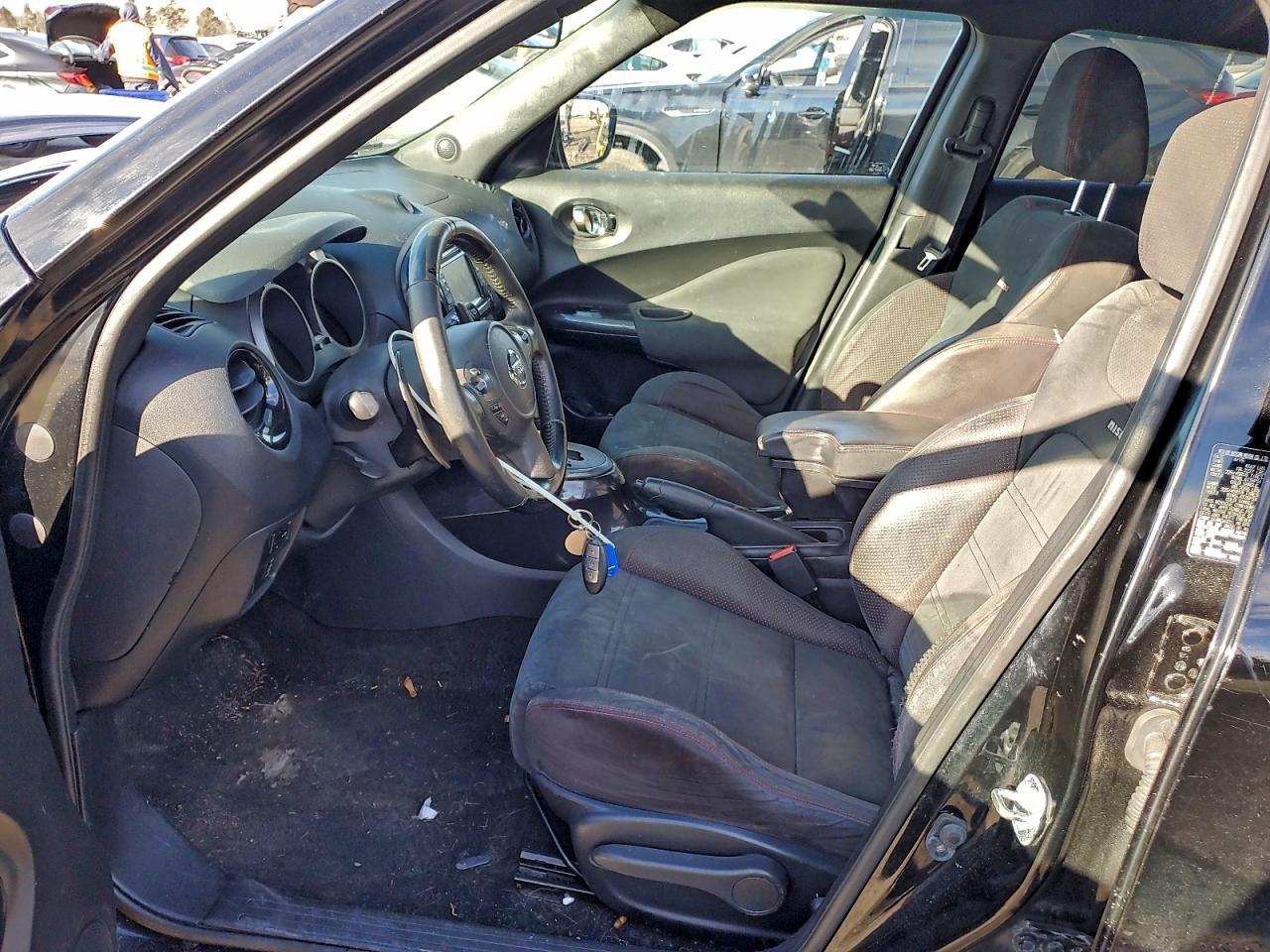 2015 NISSAN Juke