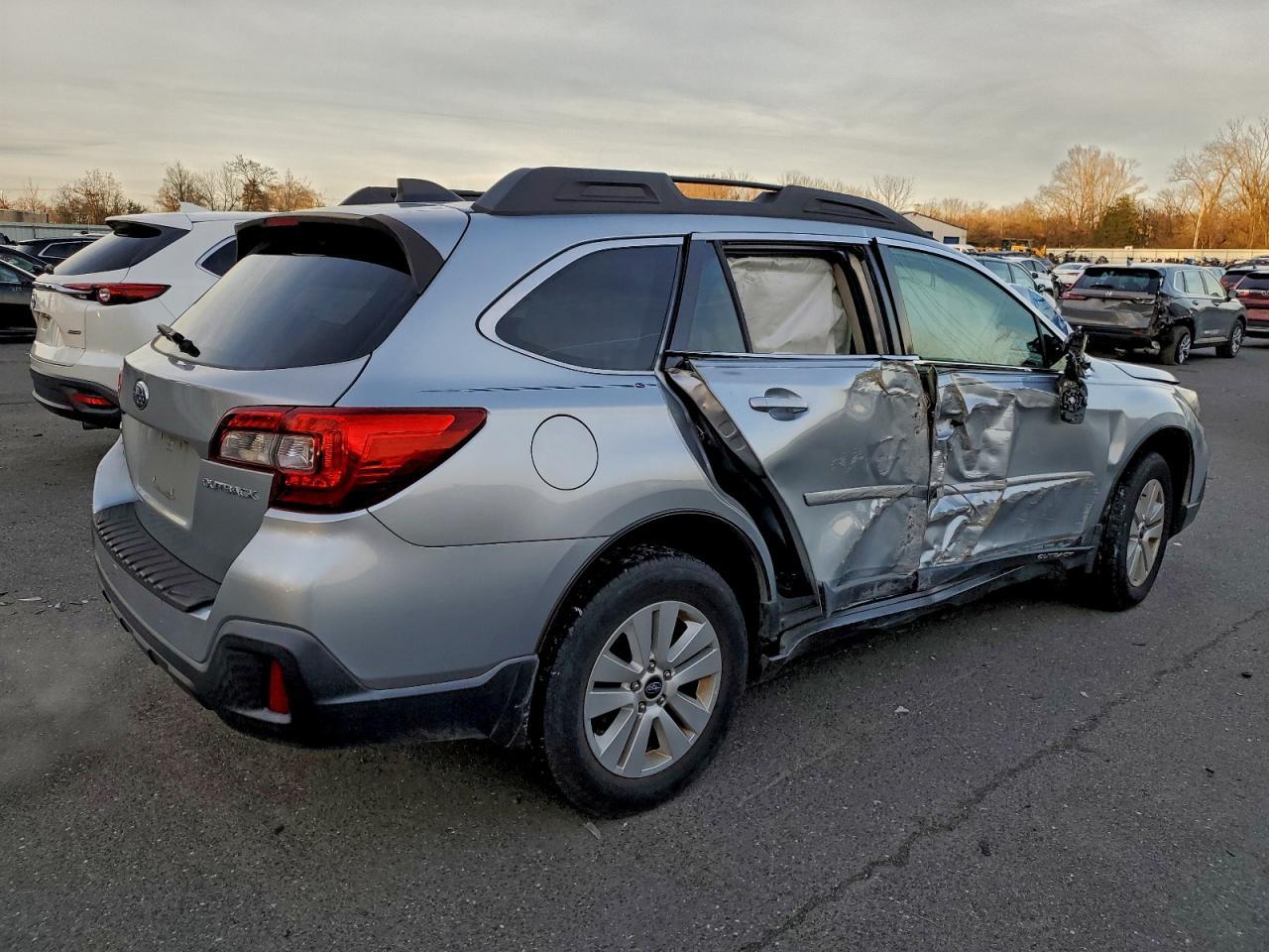 2018 SUBARU Outback