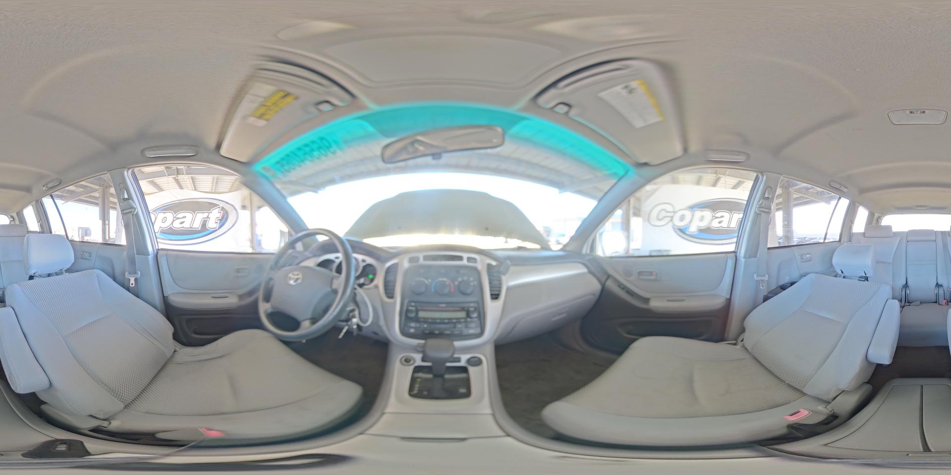 2004 TOYOTA HIGHLANDER