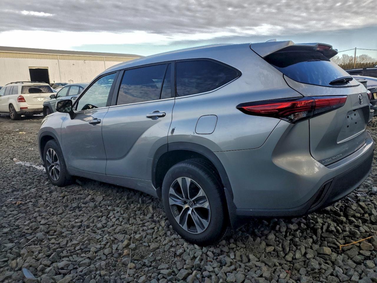 2023 TOYOTA HIGHLANDER