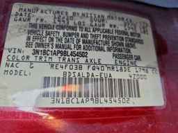 2011 NISSAN VERSA
