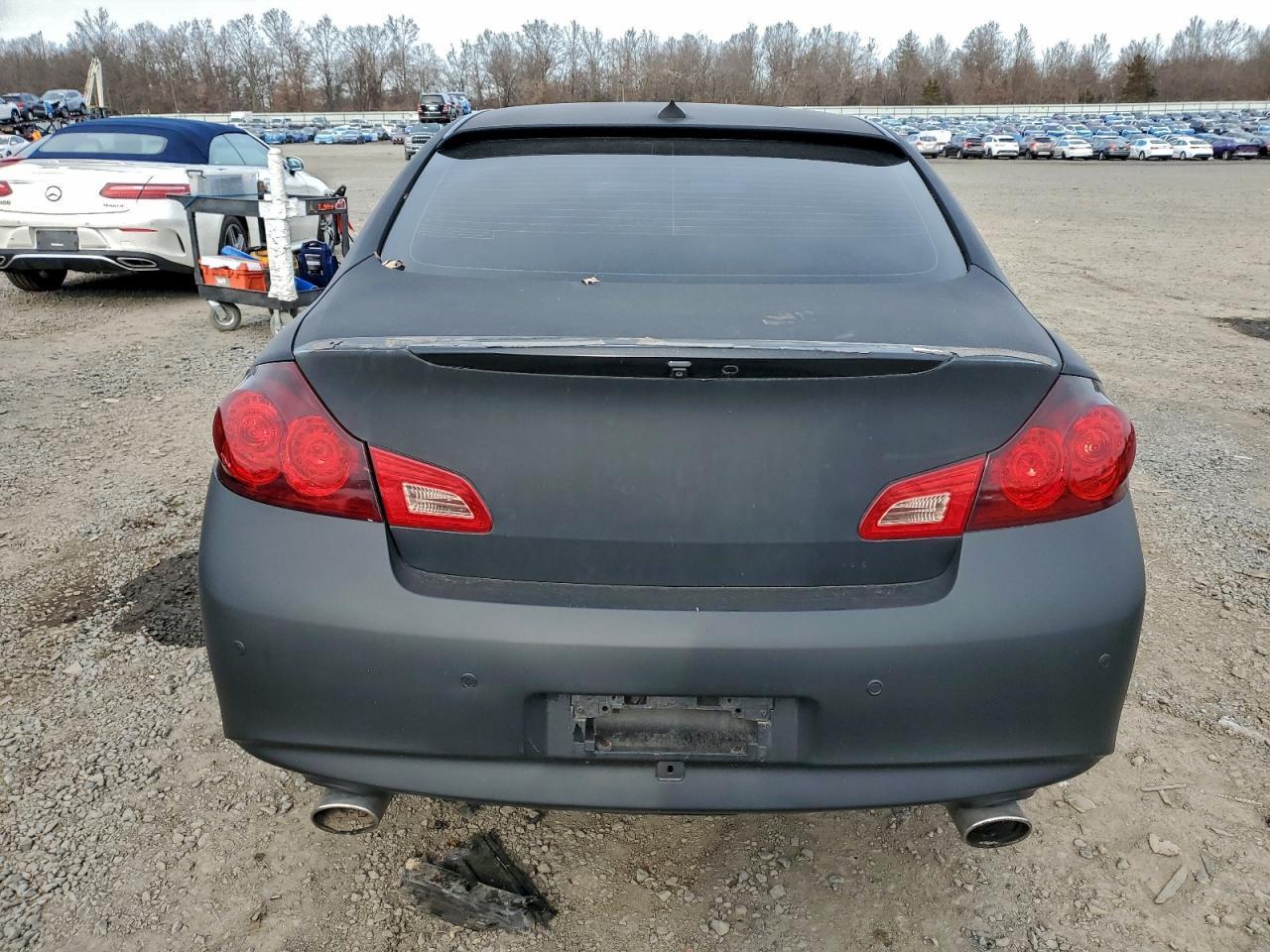 2015 INFINITI Q40