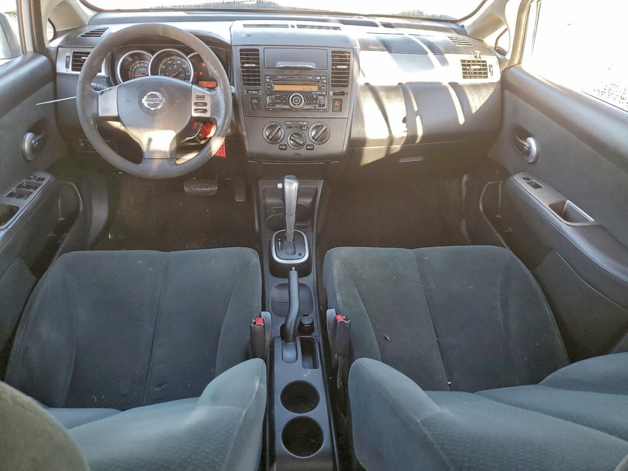 2011 NISSAN VERSA