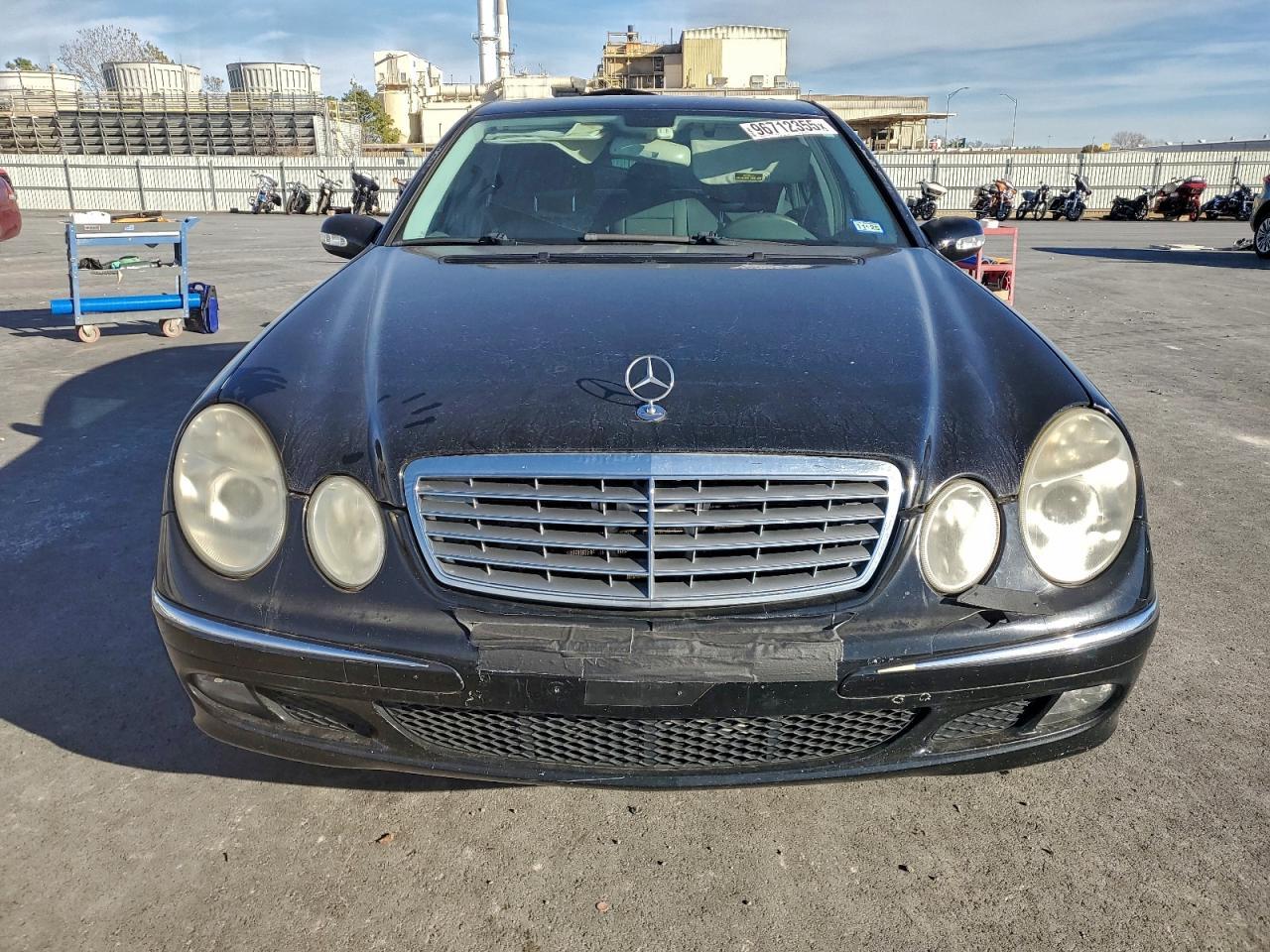 2005 MERCEDES-BENZ E-Class