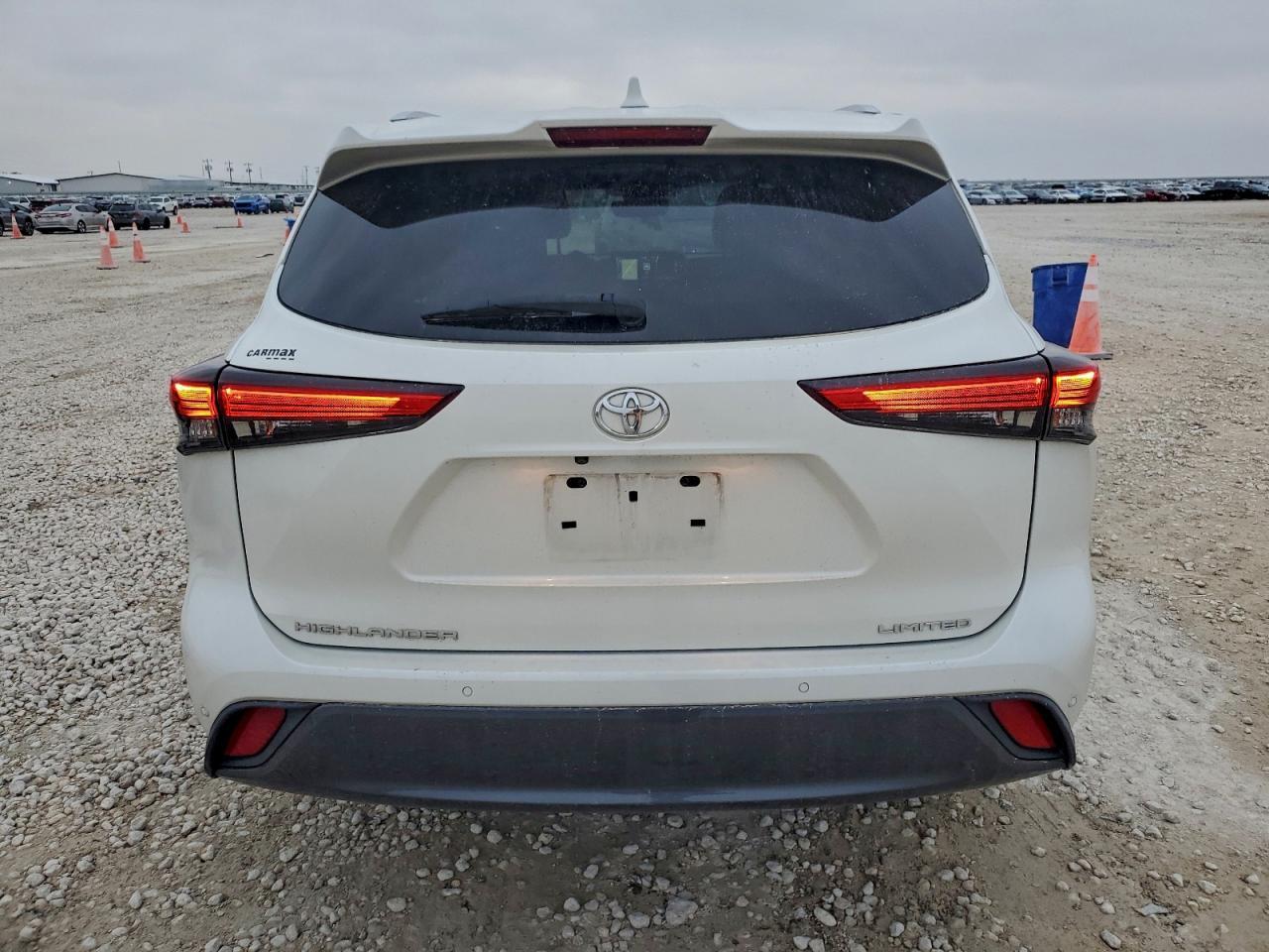 2020 TOYOTA HIGHLANDER