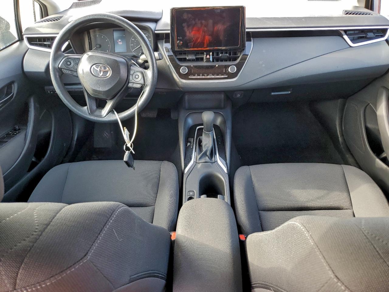 2025 TOYOTA COROLLA