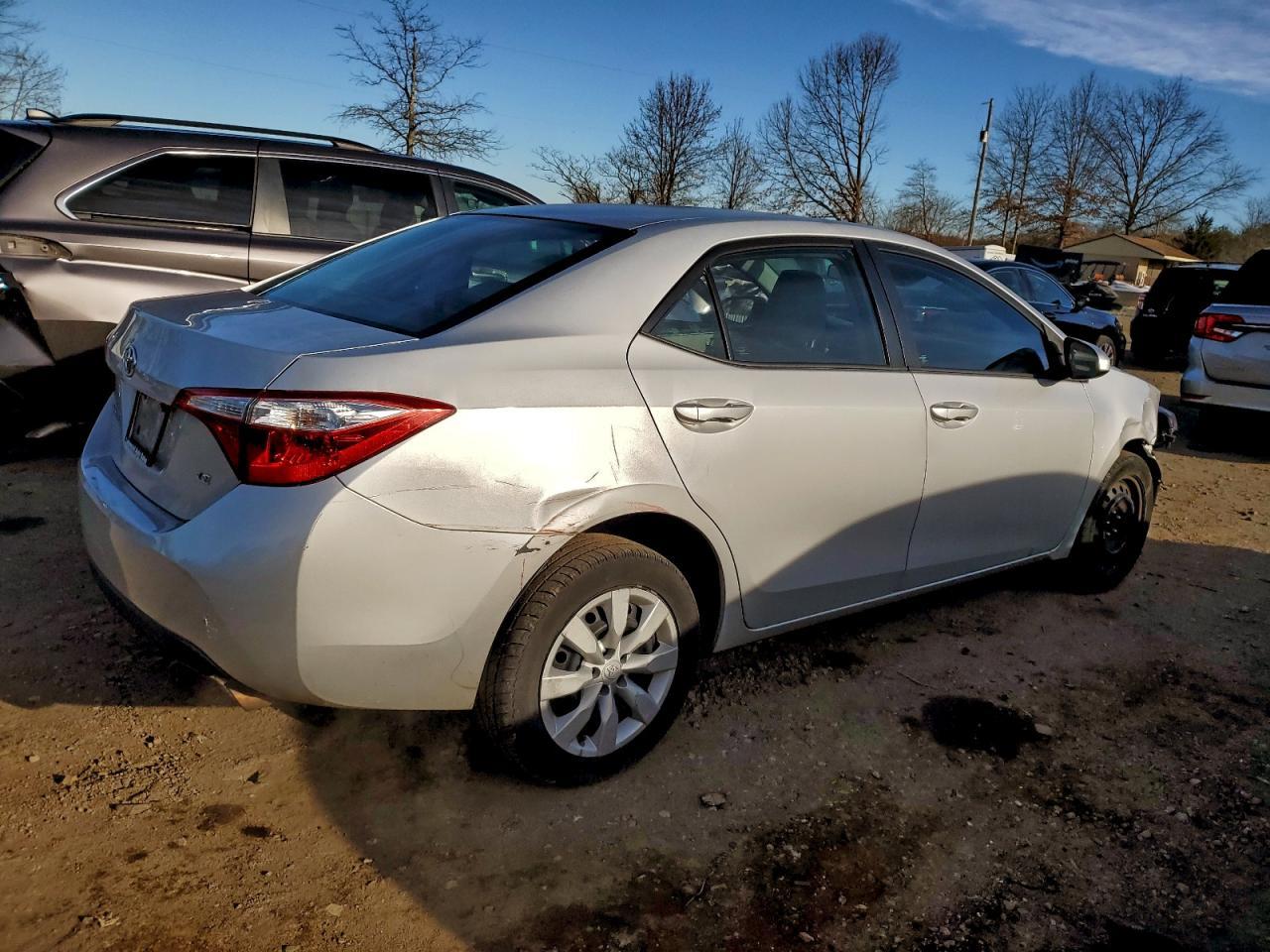 2016 TOYOTA COROLLA