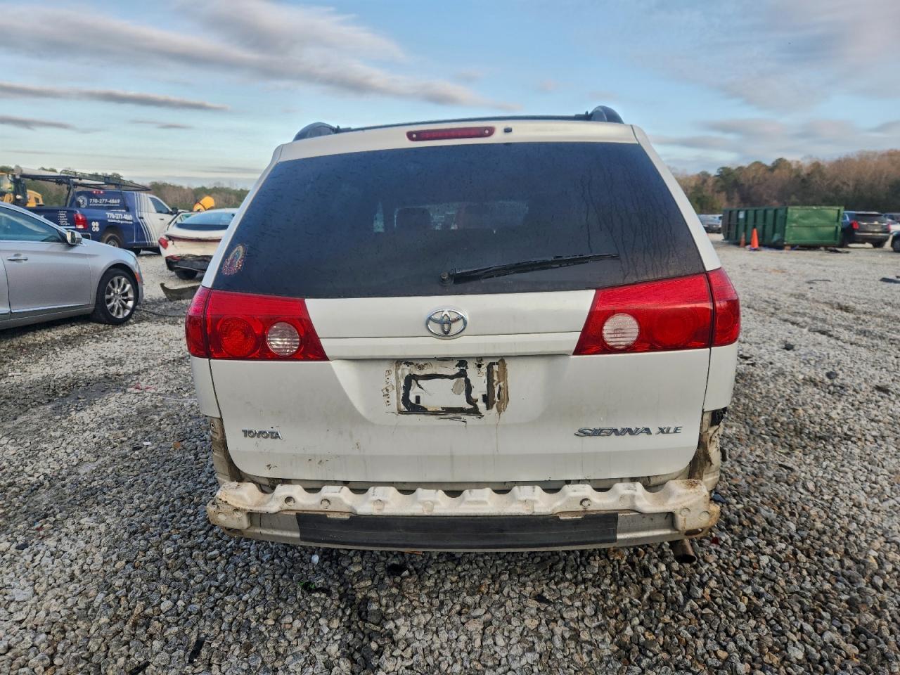 2008 TOYOTA SIENNA