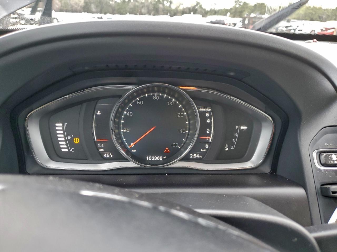 2017 VOLVO XC60