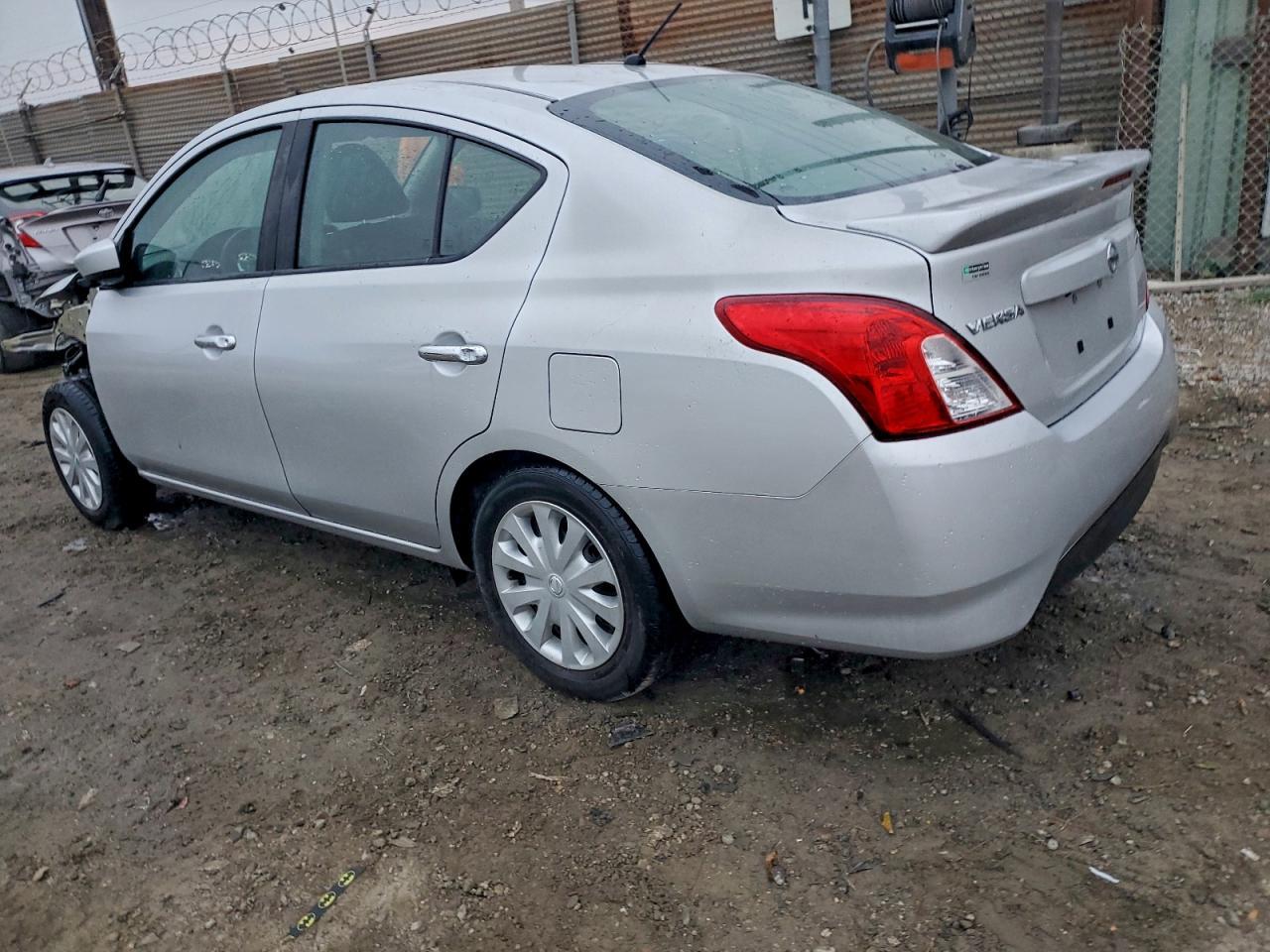 2019 NISSAN VERSA