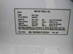 2026 TESLA MODEL Y