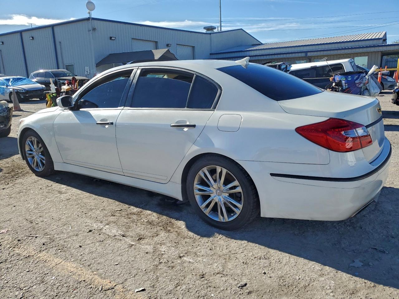 2012 HYUNDAI GENESIS