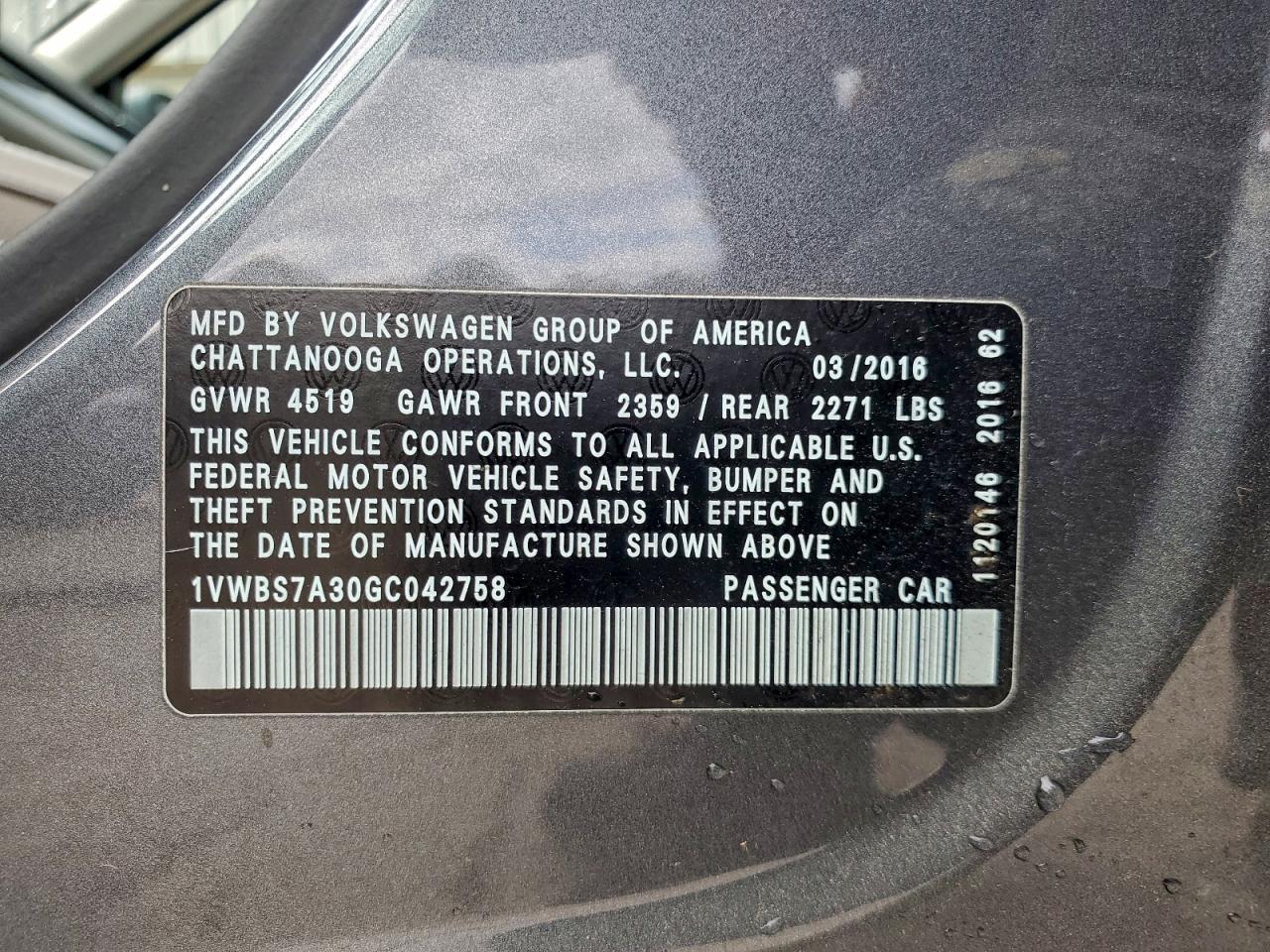 2016 VOLKSWAGEN Passat