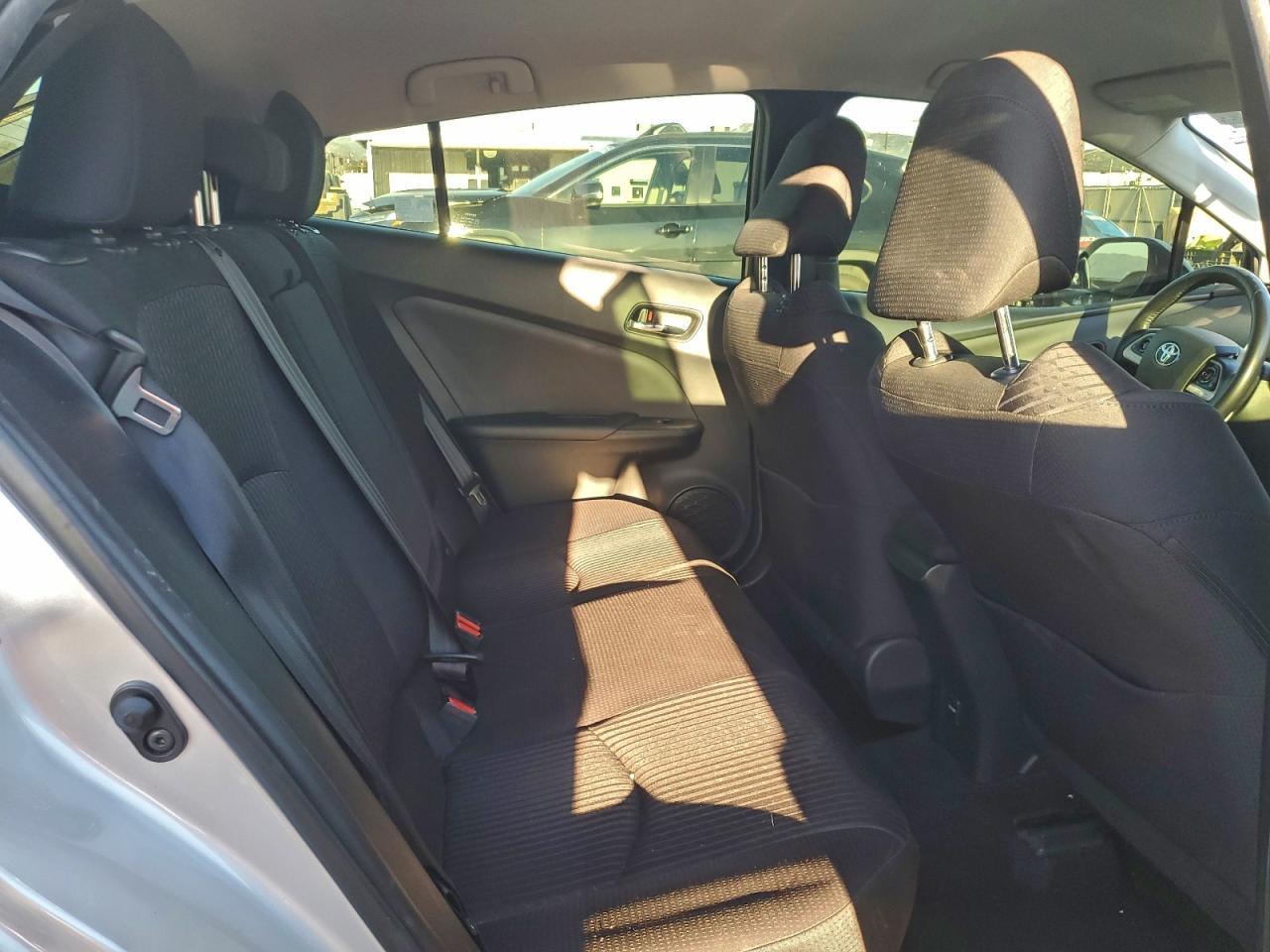 2017 TOYOTA PRIUS