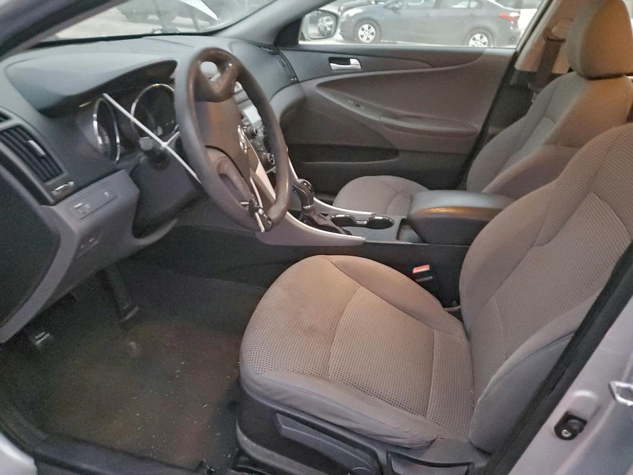 2011 HYUNDAI SONATA