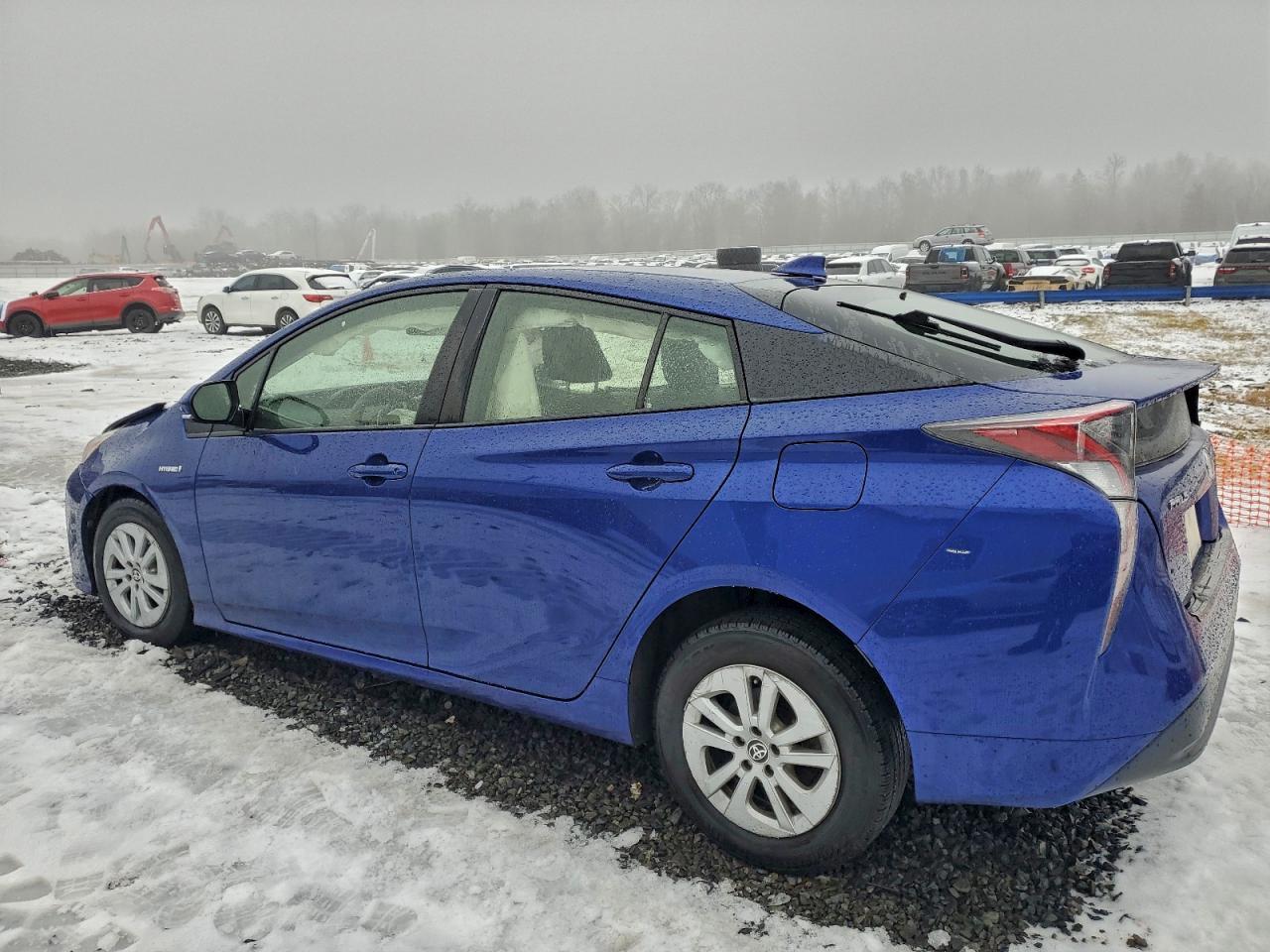 2016 TOYOTA PRIUS