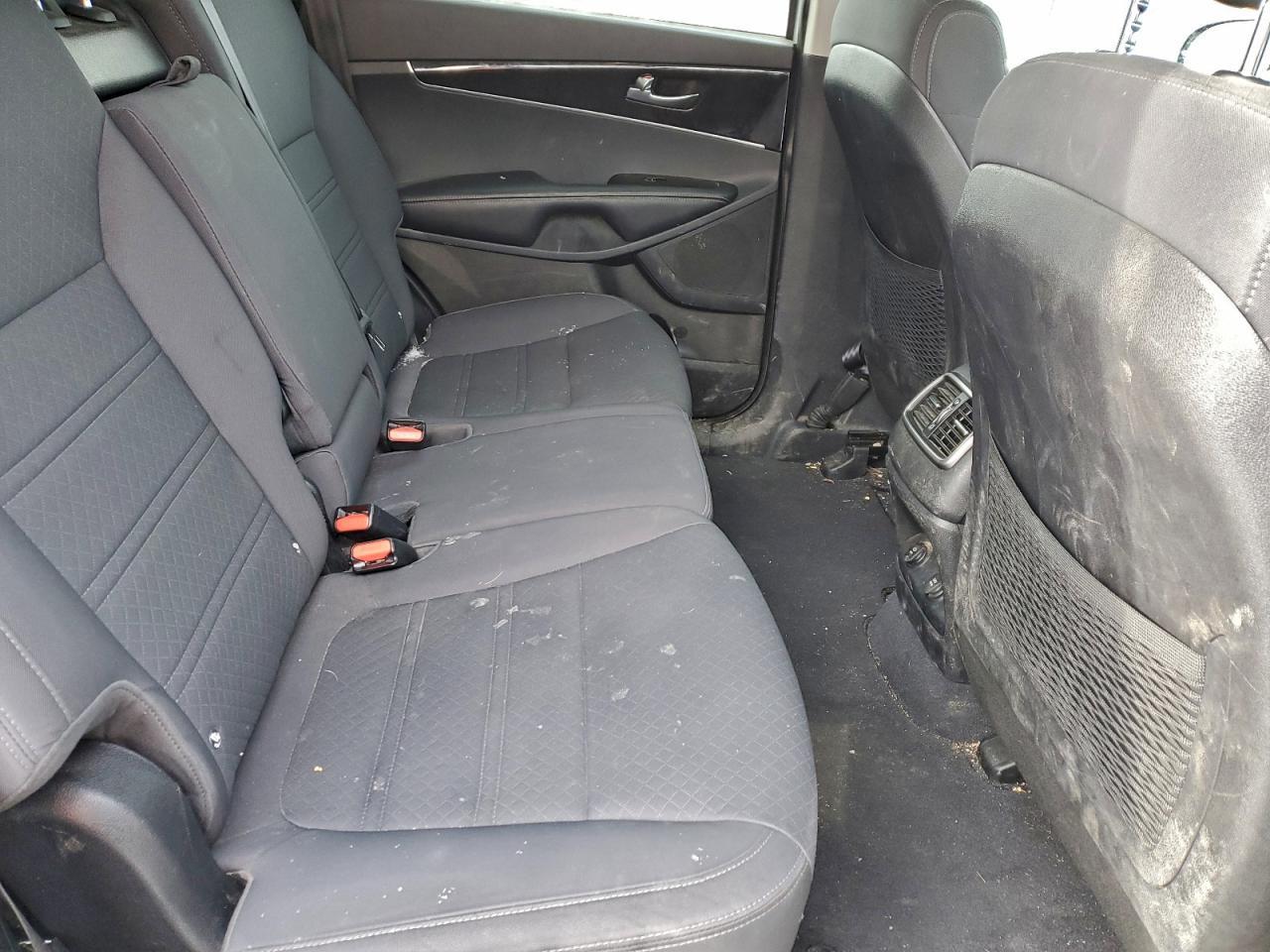 2016 KIA SORENTO