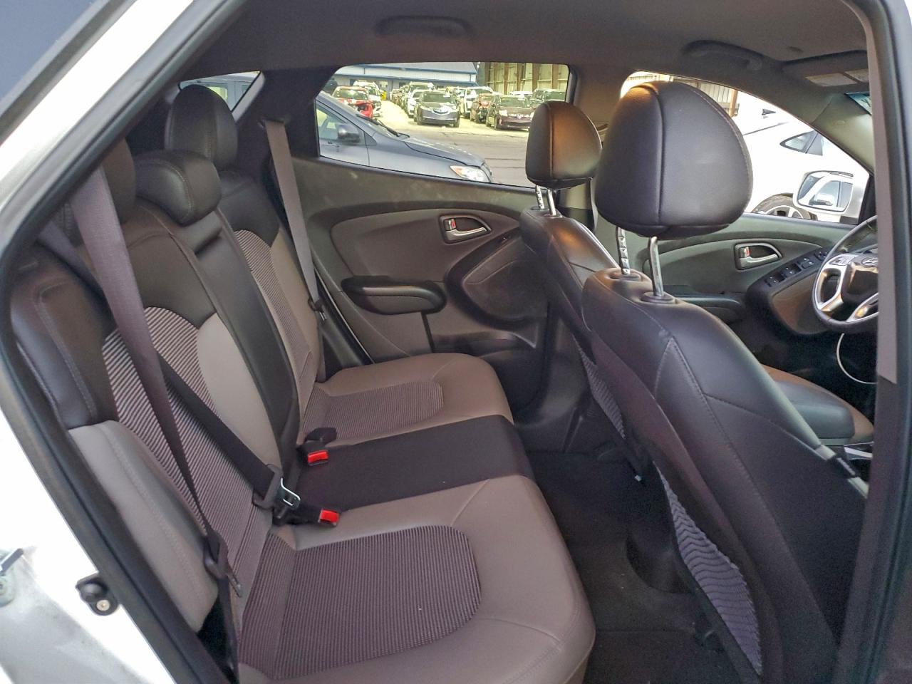 2012 HYUNDAI TUCSON