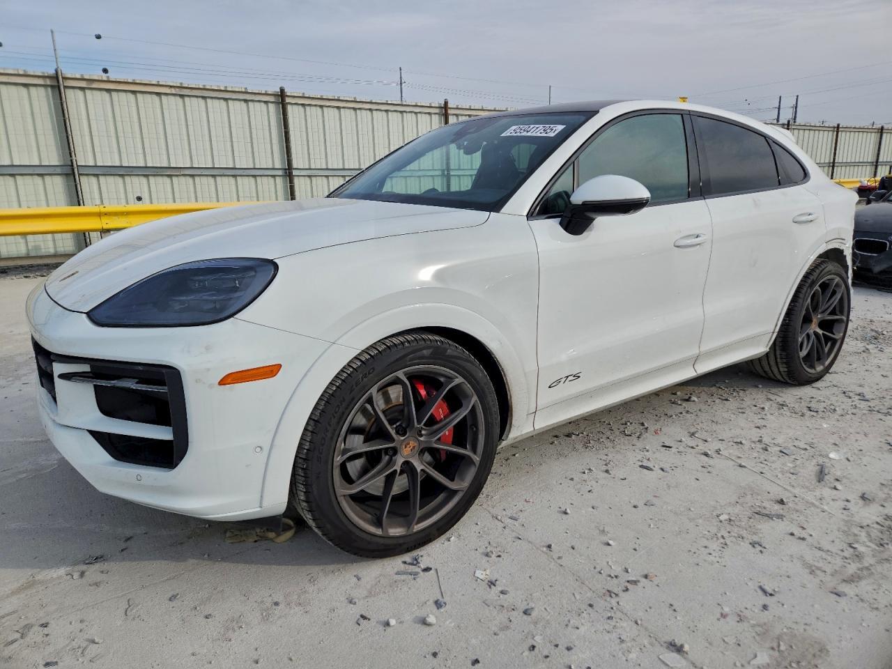 2025 PORSCHE CAYENNE