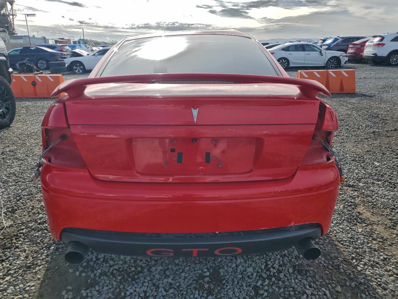 2005 PONTIAC Gto