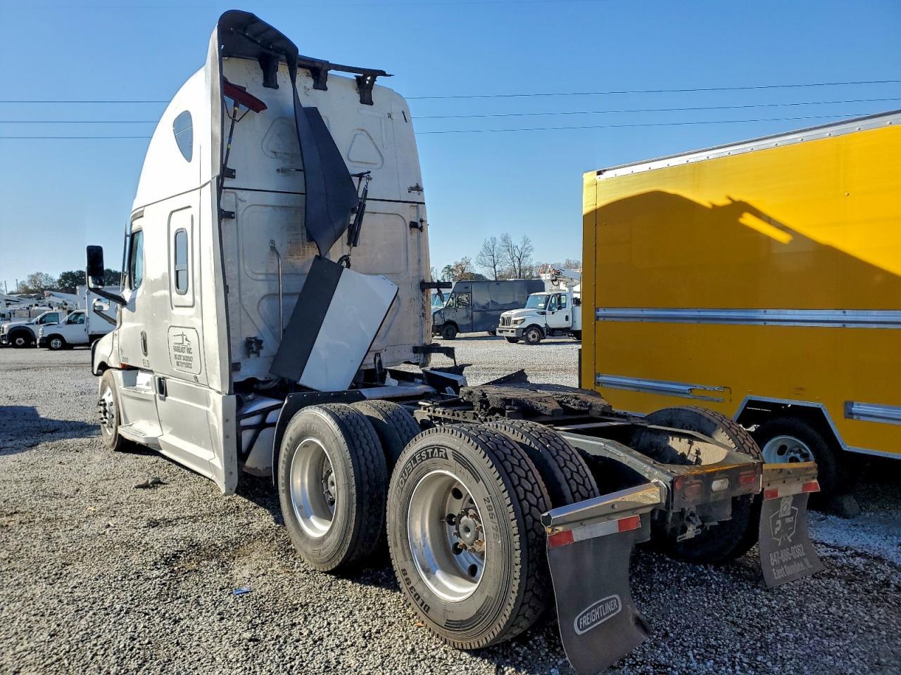 2022 FREIGHTLINER CASCADIA 126