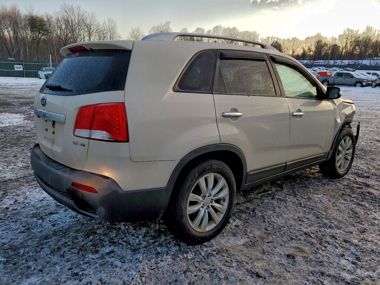 2011 KIA SORENTO