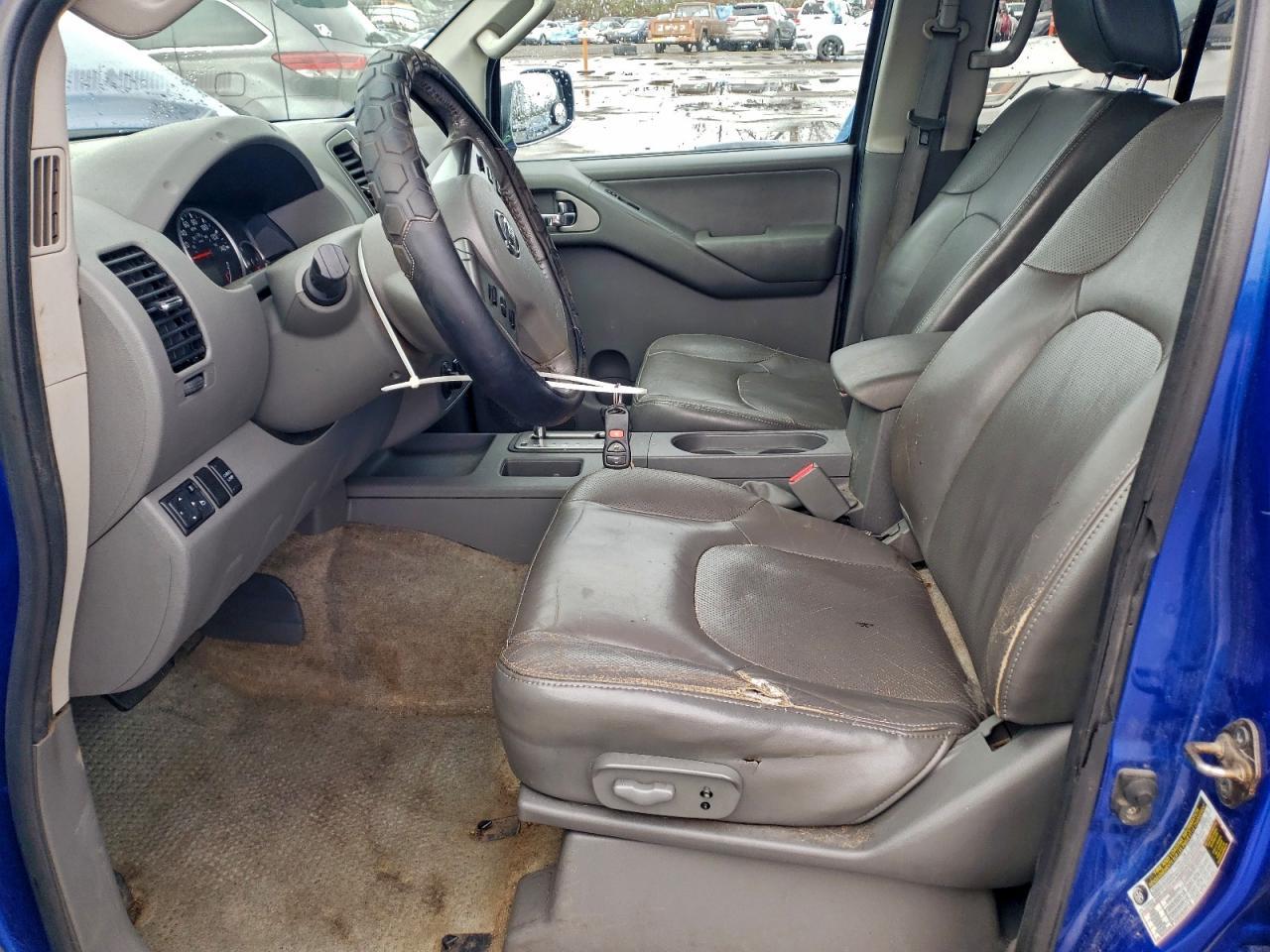 2012 NISSAN Frontier