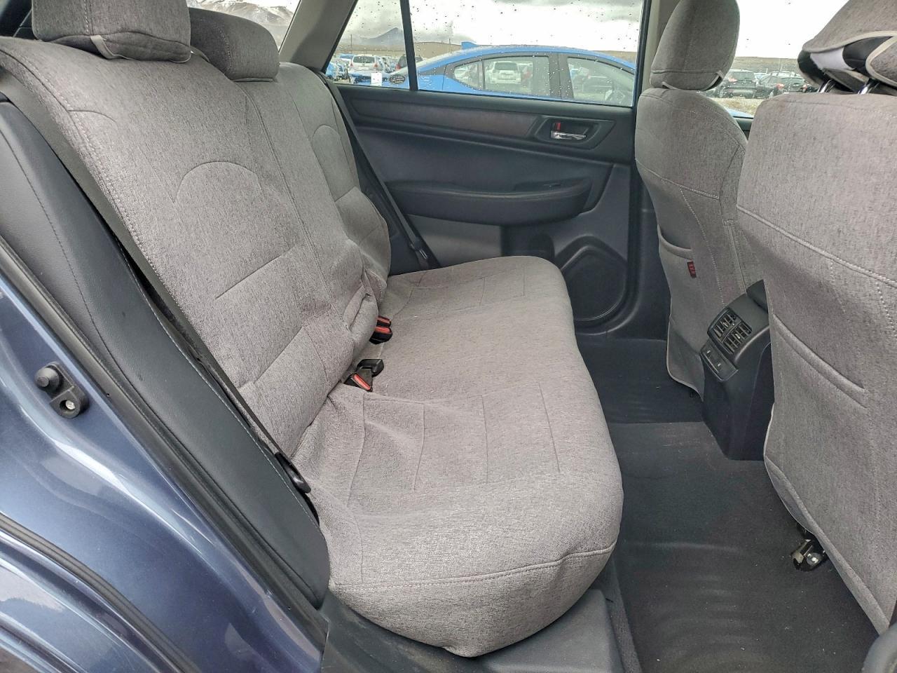 2016 SUBARU Outback