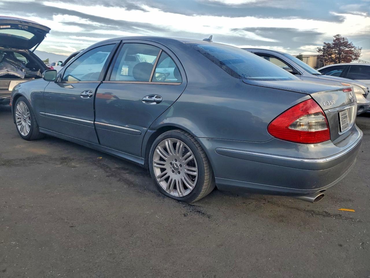 2008 MERCEDES-BENZ E-Class