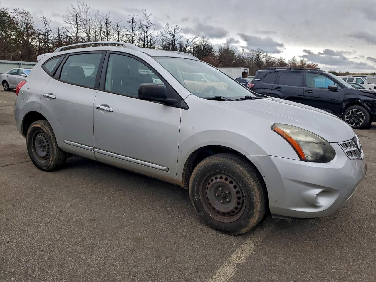 2015 NISSAN ROGUE