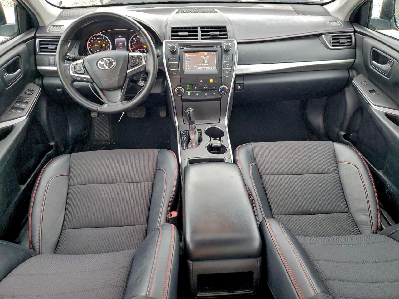 2016 TOYOTA CAMRY