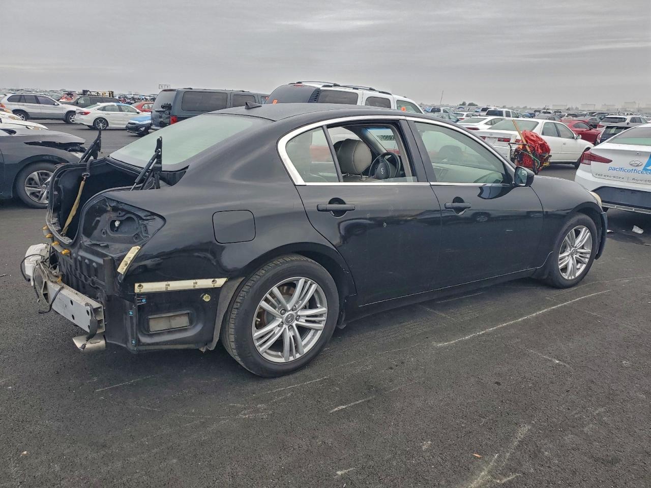 2013 INFINITI G37
