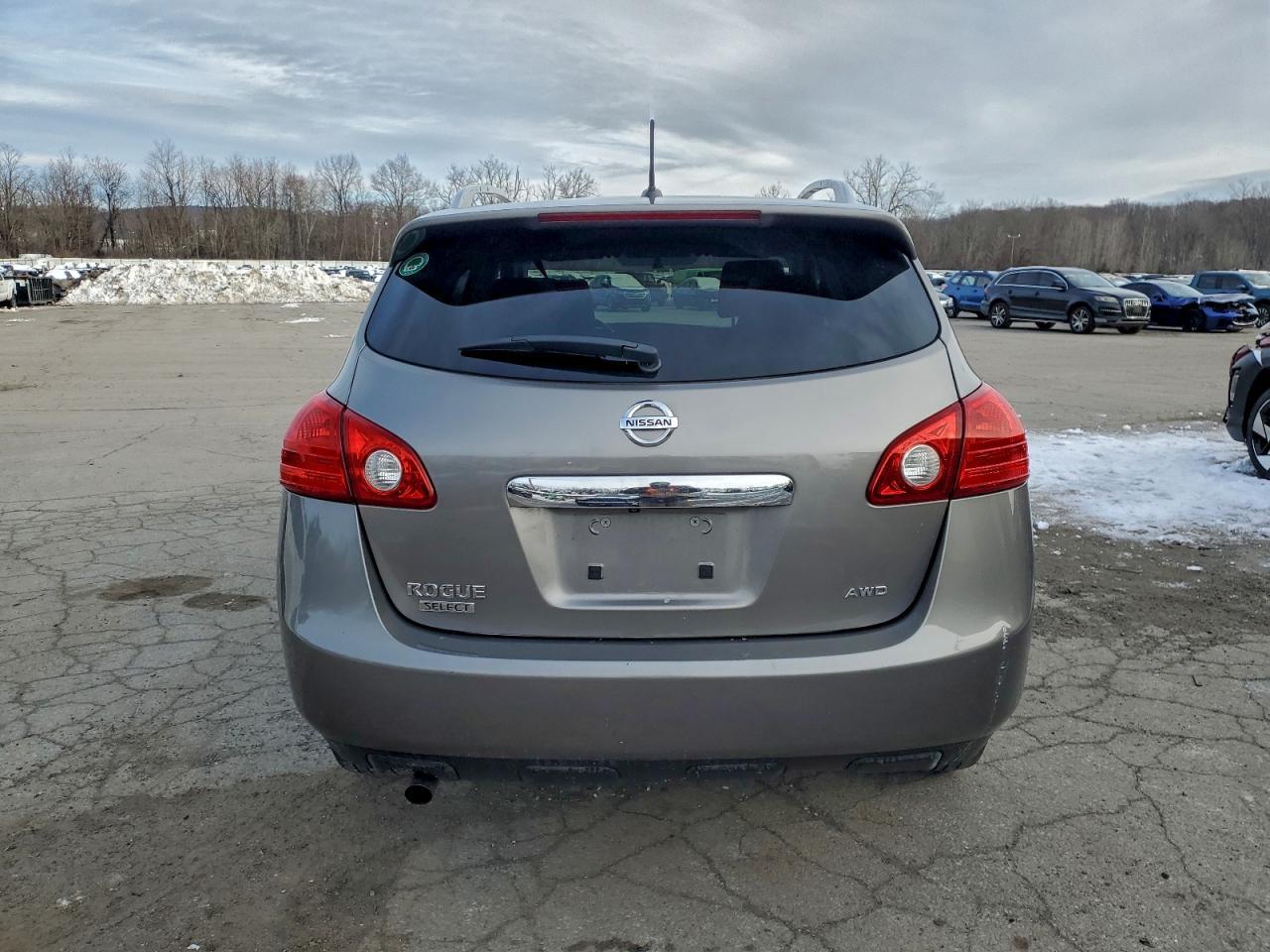 2015 NISSAN ROGUE