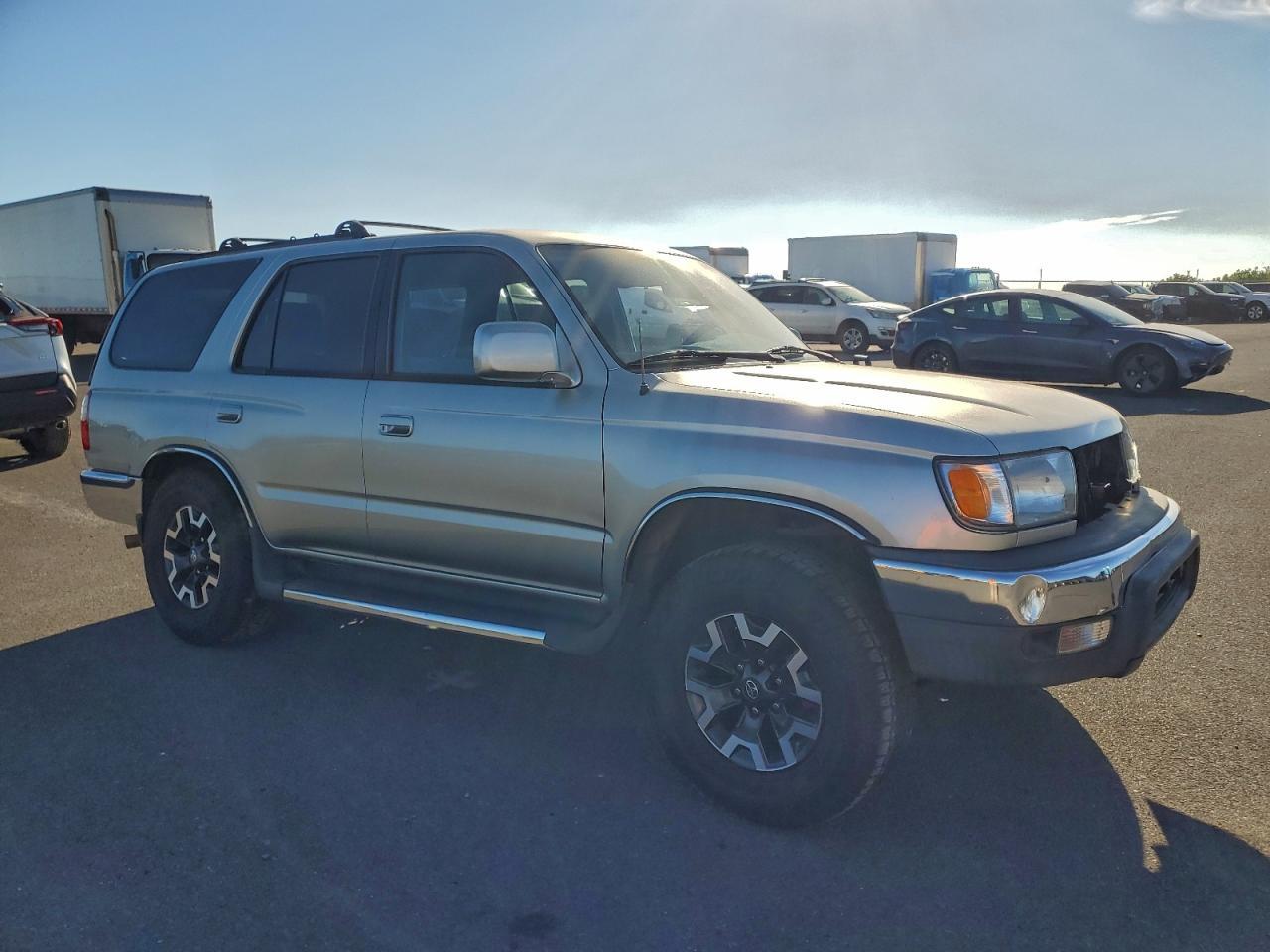 1999 TOYOTA 4Runner