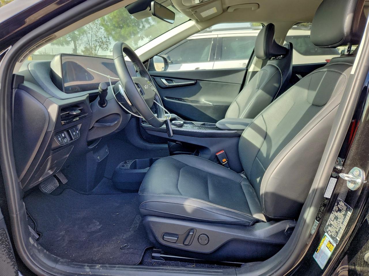 2023 KIA EV6