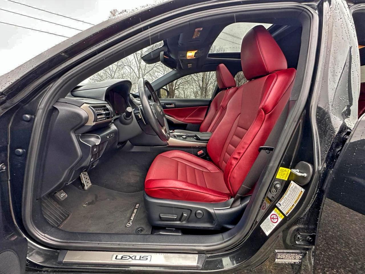 2019 LEXUS IS 300