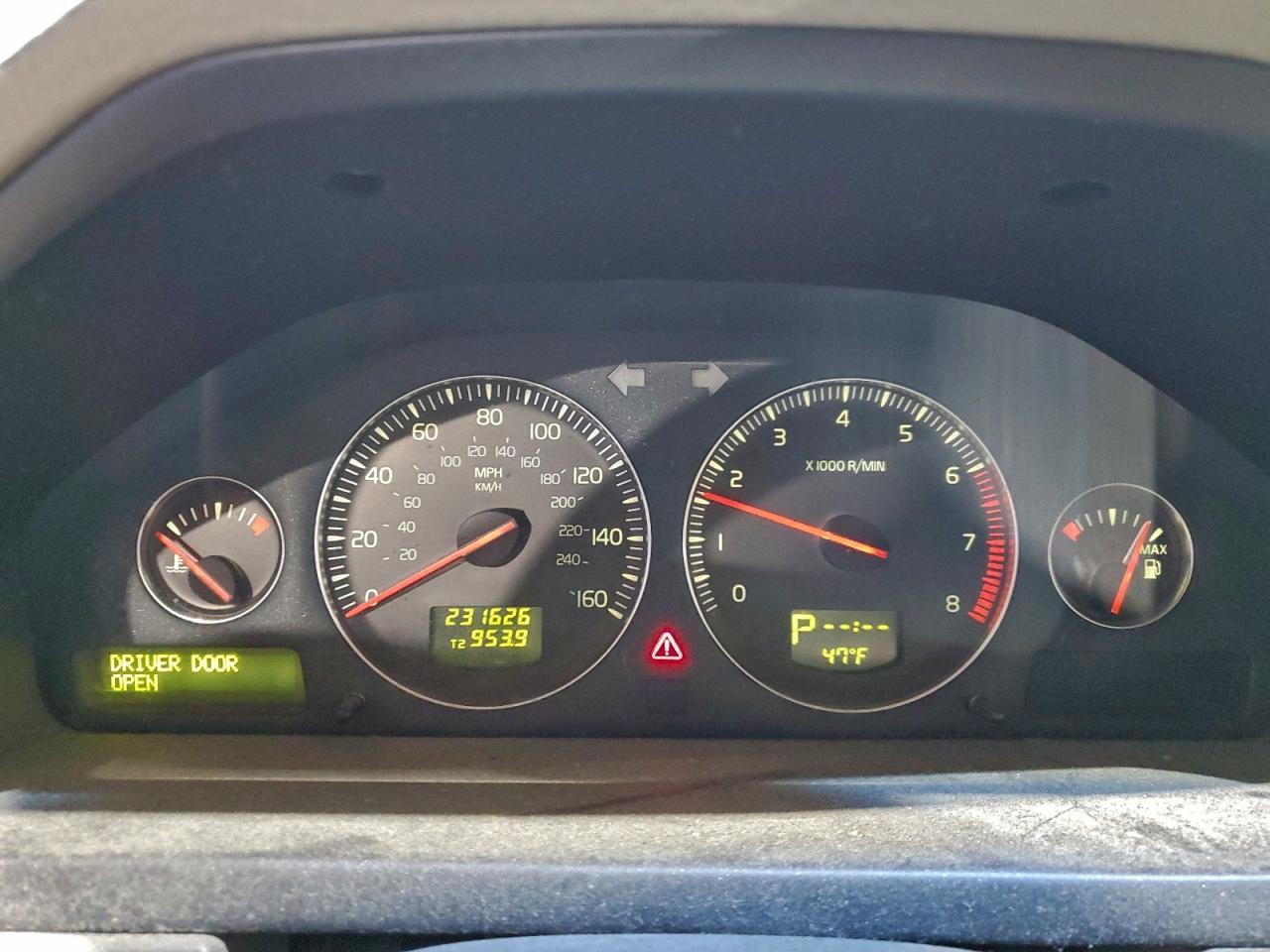 2005 VOLVO XC90